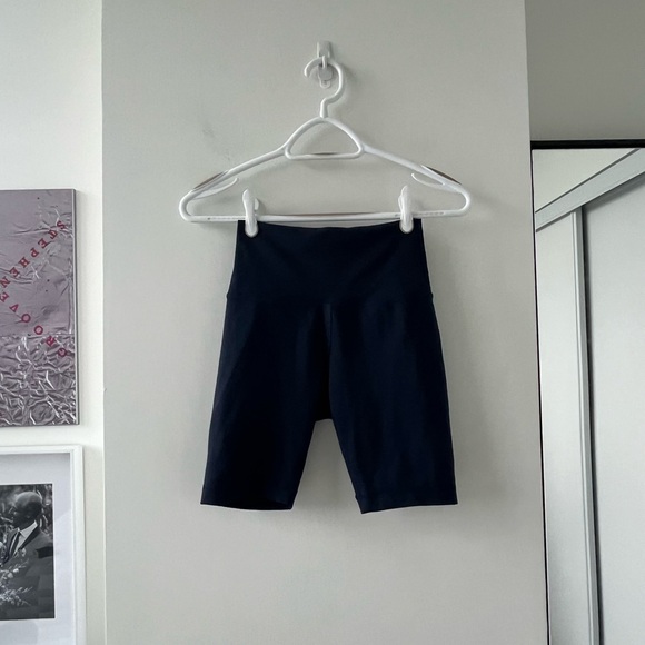 Lululemon Wunder Train High Rise Short 8"
True Navy - Picture 4 of 6